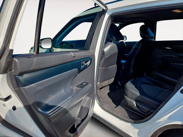 used 2022 Toyota Highlander car, priced at $38,250