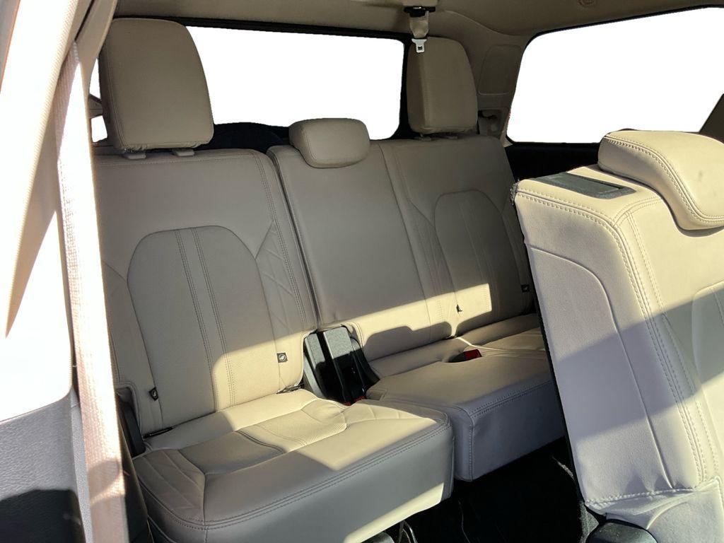 used 2022 Ford Expedition car, priced at $57,500