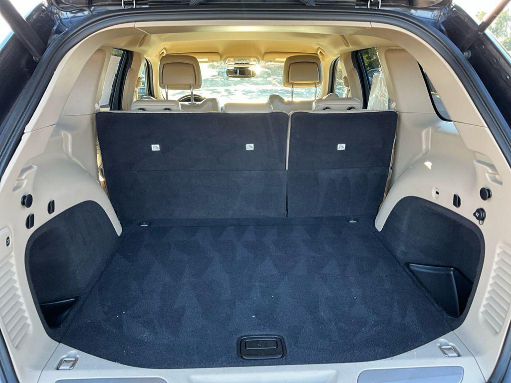 used 2018 Jeep Grand Cherokee car, priced at $17,900