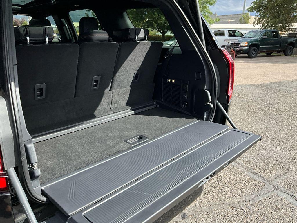 used 2025 Ford Expedition car, priced at $77,500