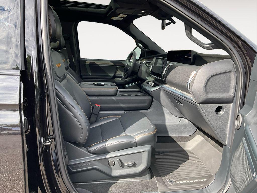 used 2025 Ford Expedition car, priced at $77,500