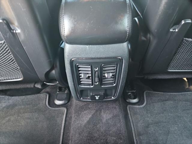 used 2015 Jeep Grand Cherokee car, priced at $14,000