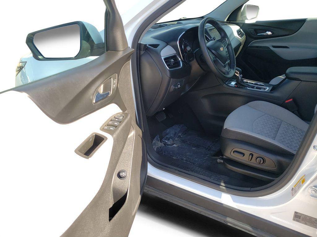 used 2023 Chevrolet Equinox car, priced at $20,500