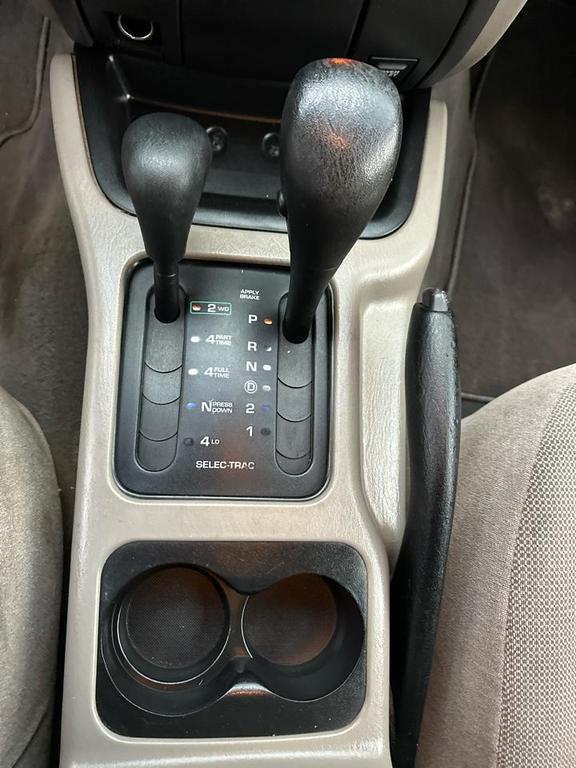 used 1999 Jeep Grand Cherokee car, priced at $9,495