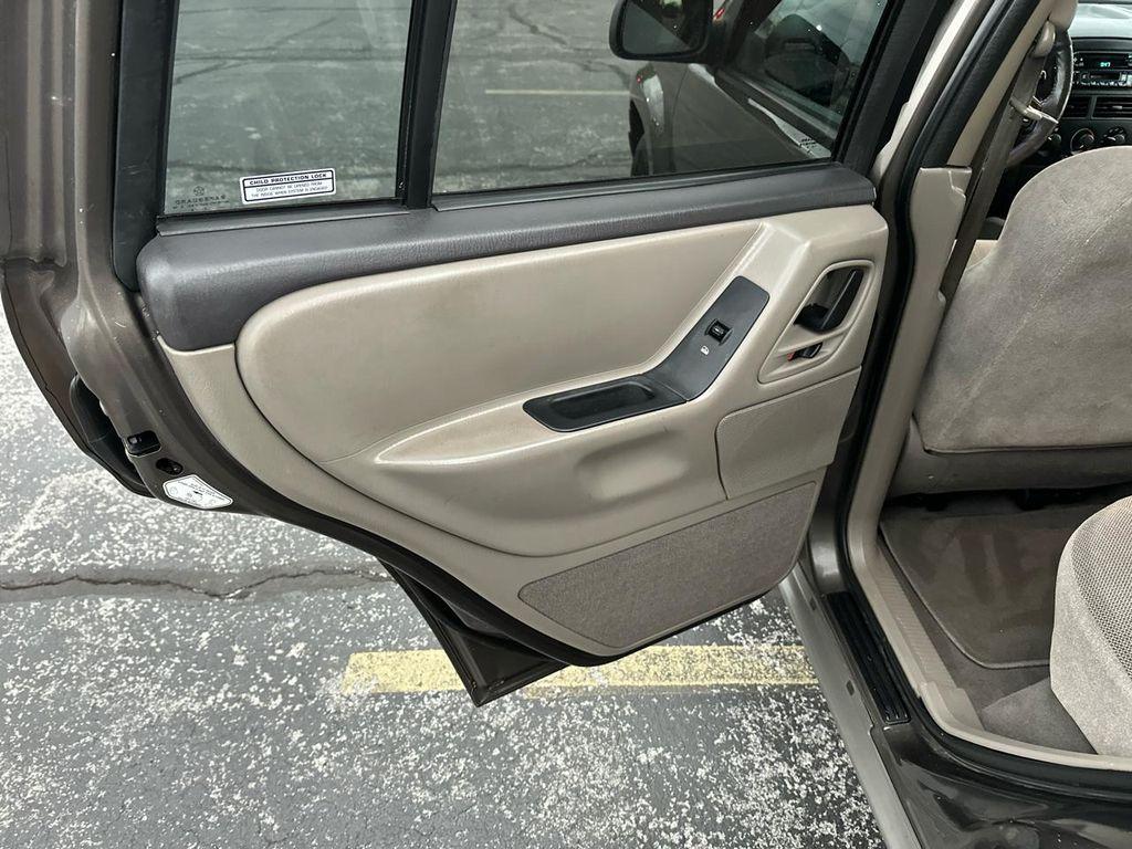 used 1999 Jeep Grand Cherokee car, priced at $9,495