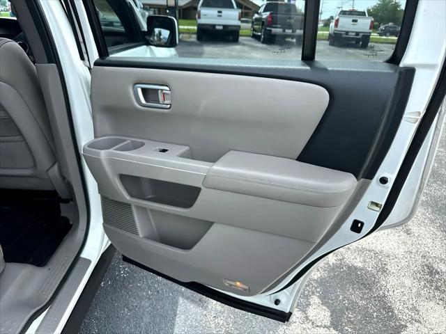used 2010 Honda Pilot car, priced at $10,995