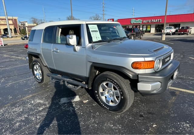 used 2007 Toyota FJ Cruiser car, priced at $13,995