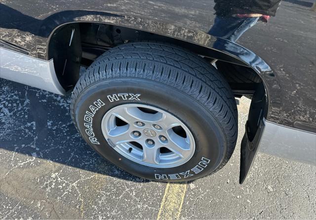 used 2005 Dodge Dakota car, priced at $9,995