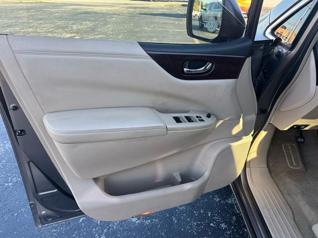 used 2014 Nissan Quest car, priced at $10,495