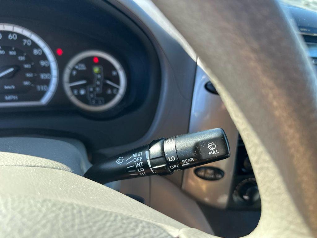 used 2006 Toyota Sienna car, priced at $11,495