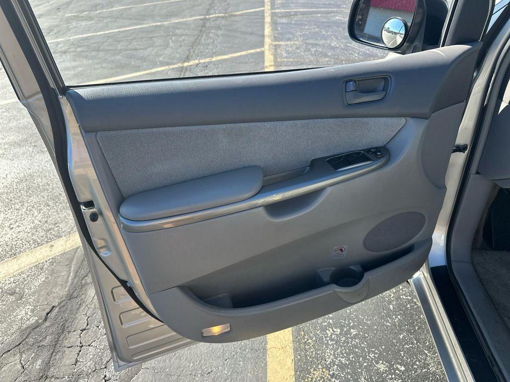 used 2006 Toyota Sienna car, priced at $11,495