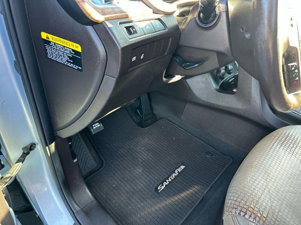 used 2013 Hyundai Santa Fe car, priced at $14,495