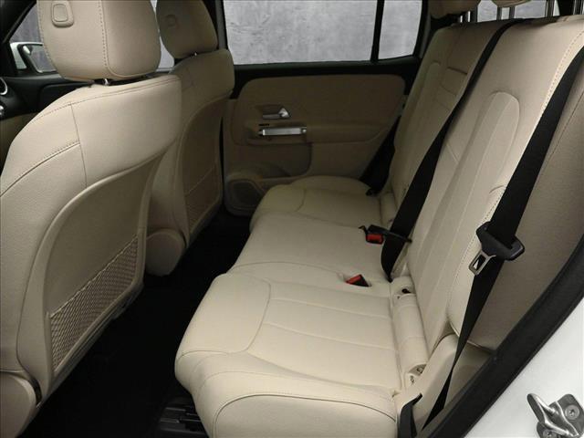 new 2025 Mercedes-Benz GLB 250 car, priced at $46,550