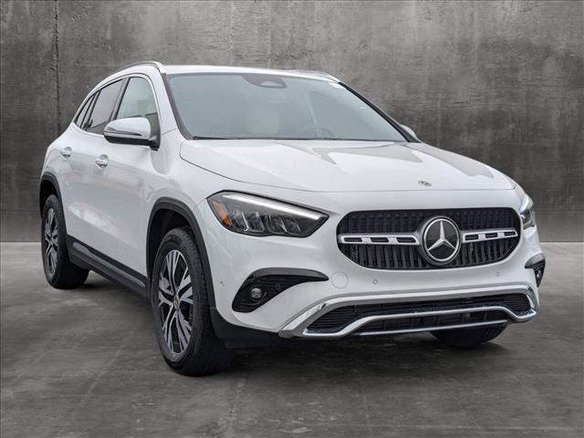 new 2024 Mercedes-Benz GLA 250 car, priced at $48,530