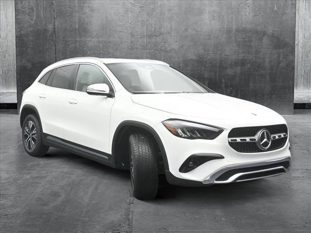 new 2025 Mercedes-Benz GLA 250 car, priced at $44,250
