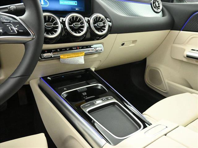 new 2025 Mercedes-Benz GLA 250 car, priced at $47,295