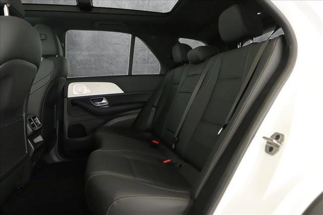 new 2025 Mercedes-Benz GLE 450 car, priced at $78,335