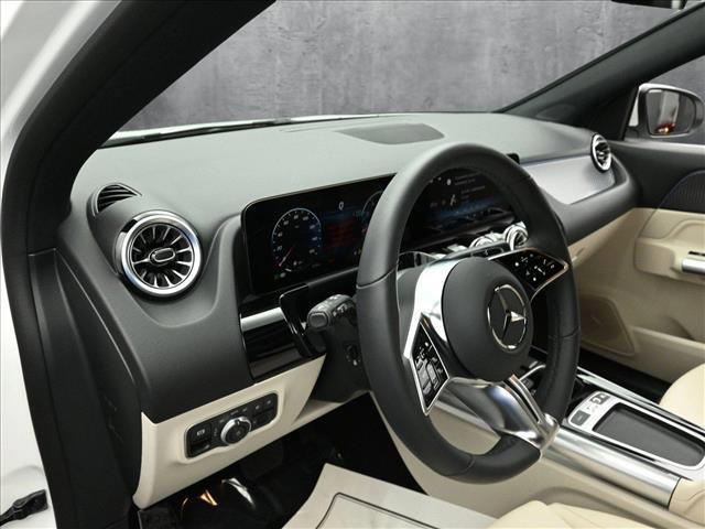 used 2025 Mercedes-Benz GLA 250 car, priced at $42,250