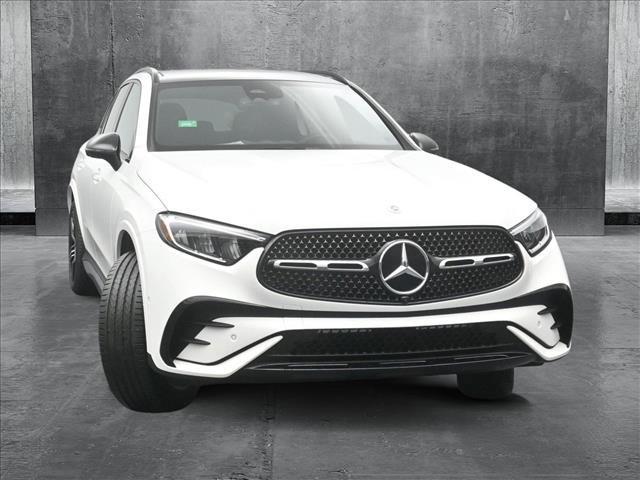 new 2025 Mercedes-Benz GLC 350e car, priced at $70,795