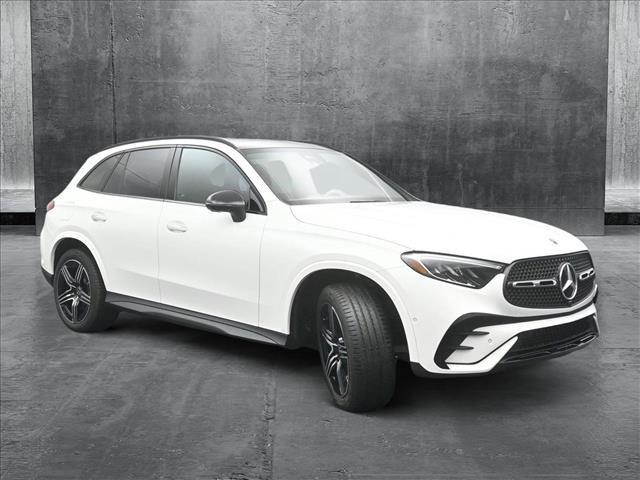 new 2025 Mercedes-Benz GLC 350e car, priced at $70,795