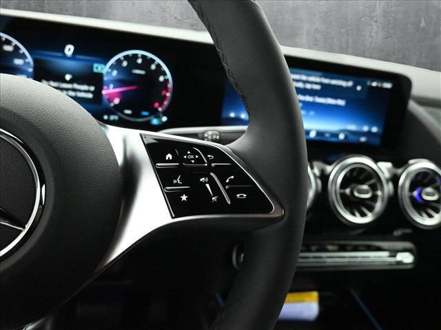 new 2025 Mercedes-Benz GLA 250 car, priced at $48,495