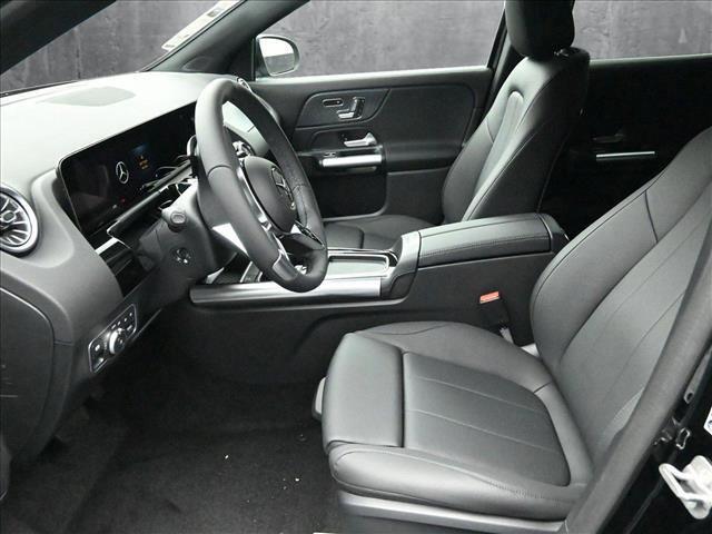 new 2025 Mercedes-Benz GLA 250 car, priced at $48,495