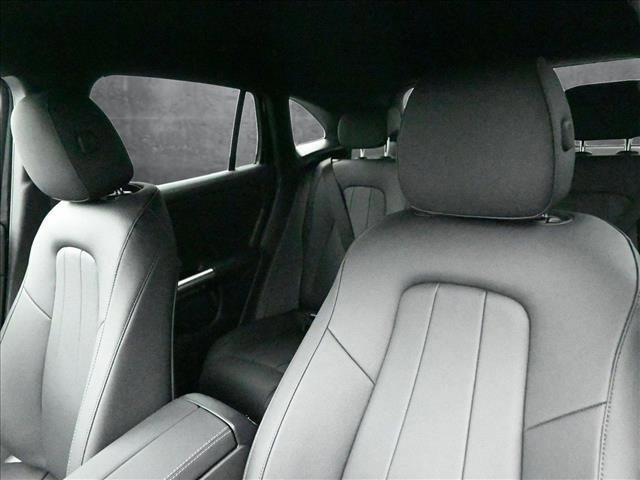 new 2025 Mercedes-Benz GLA 250 car, priced at $48,495