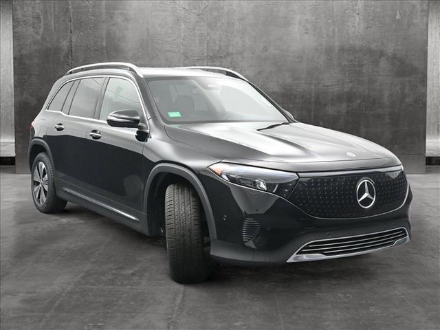 new 2024 Mercedes-Benz EQB 300 car, priced at $61,075