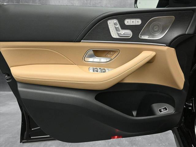 new 2025 Mercedes-Benz GLE 580 car, priced at $97,595