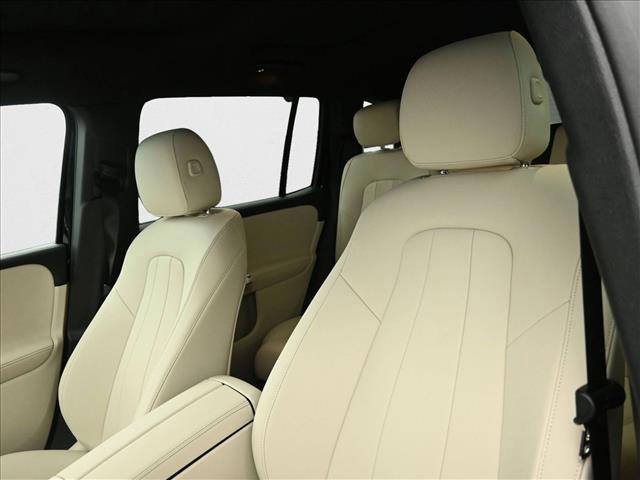 new 2025 Mercedes-Benz GLB 250 car, priced at $53,220