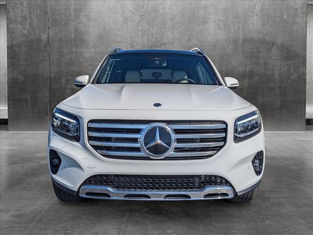 new 2024 Mercedes-Benz GLB 250 car, priced at $51,325