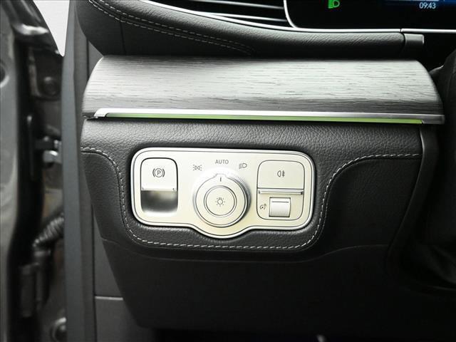 new 2026 Mercedes-Benz AMG GLE 53 car, priced at $101,910