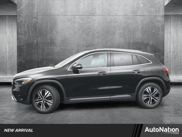 new 2025 Mercedes-Benz GLA 250 car, priced at $47,295