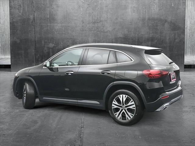 new 2025 Mercedes-Benz GLA 250 car, priced at $47,295