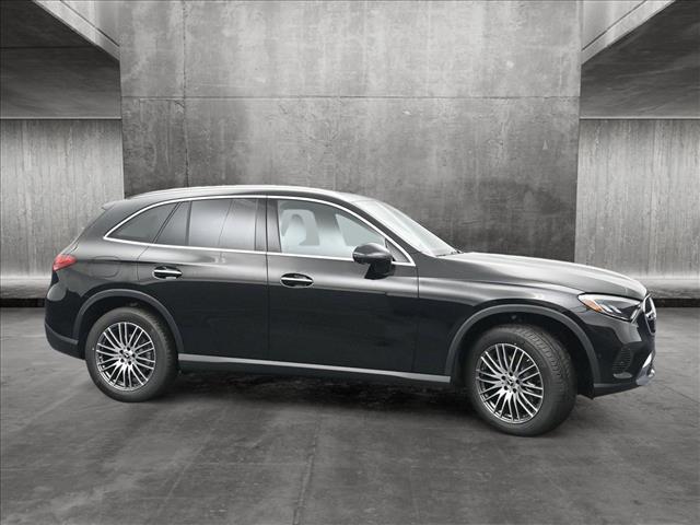 new 2024 Mercedes-Benz GLC 300 car, priced at $56,095