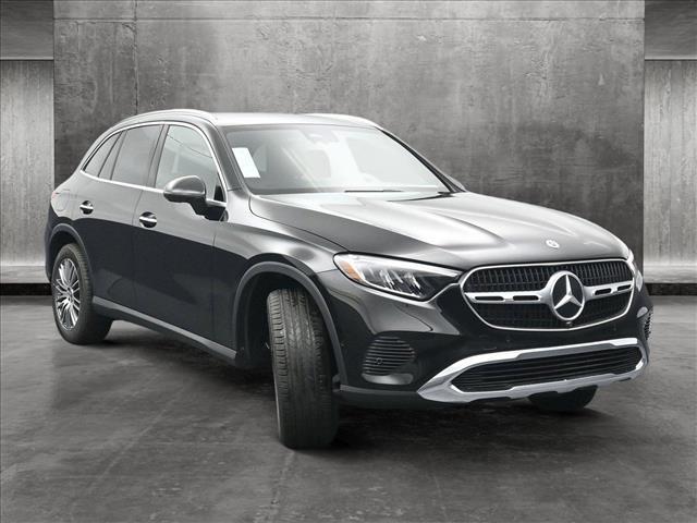 new 2024 Mercedes-Benz GLC 300 car, priced at $56,095