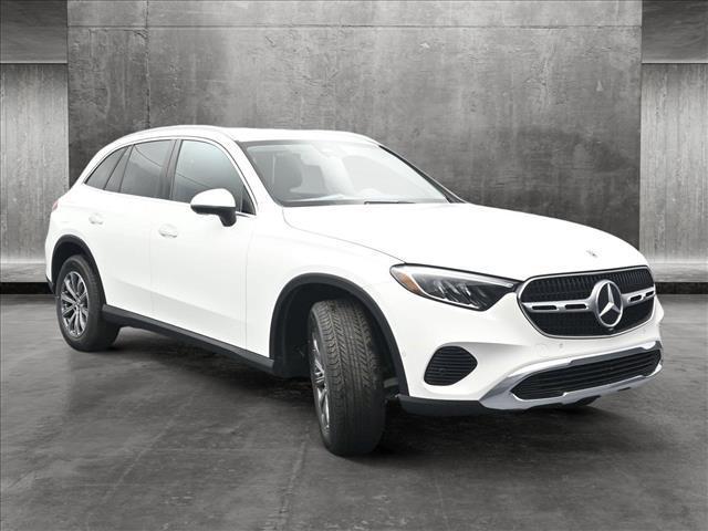 new 2024 Mercedes-Benz GLC 300 car, priced at $50,985