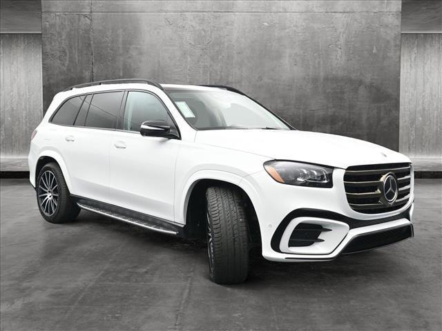 new 2024 Mercedes-Benz GLS 580 car, priced at $124,160