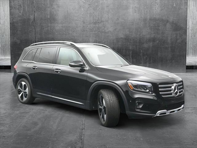 new 2025 Mercedes-Benz GLB 250 car, priced at $53,965