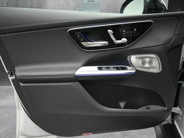 new 2025 Mercedes-Benz GLC 300 car, priced at $62,025