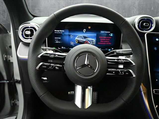 new 2025 Mercedes-Benz GLC 300 car, priced at $62,025