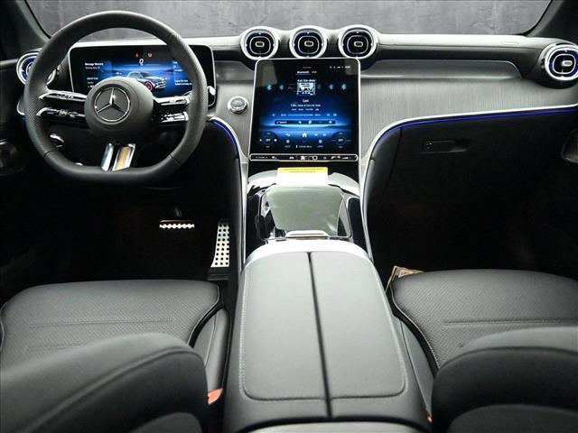 new 2025 Mercedes-Benz GLC 300 car, priced at $62,025