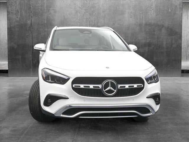 new 2025 Mercedes-Benz GLA 250 car, priced at $51,835