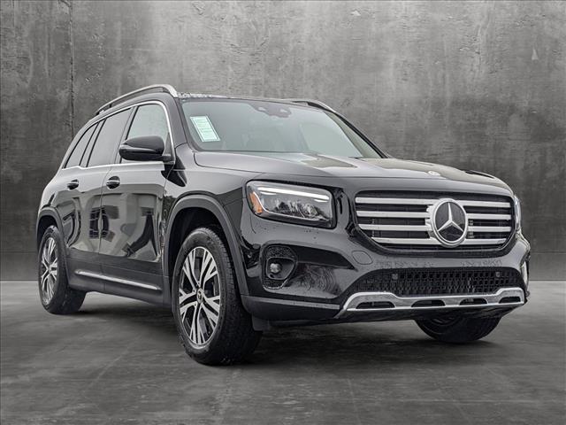 new 2024 Mercedes-Benz GLB 250 car, priced at $53,215