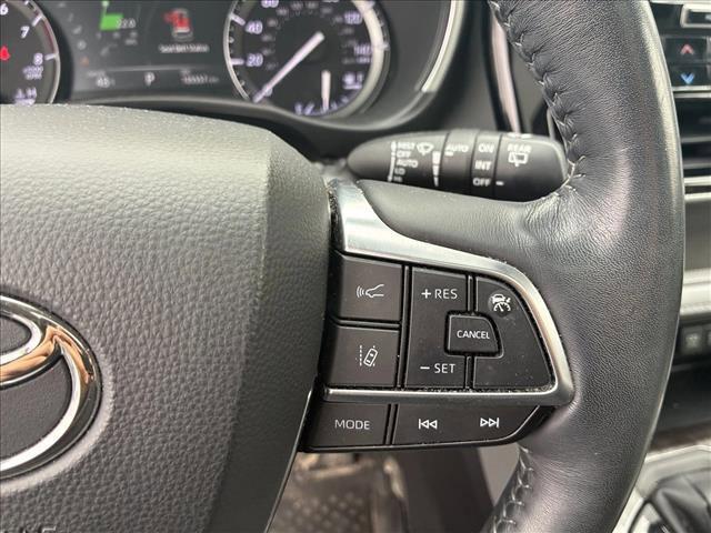 used 2020 Toyota Highlander car, priced at $27,990