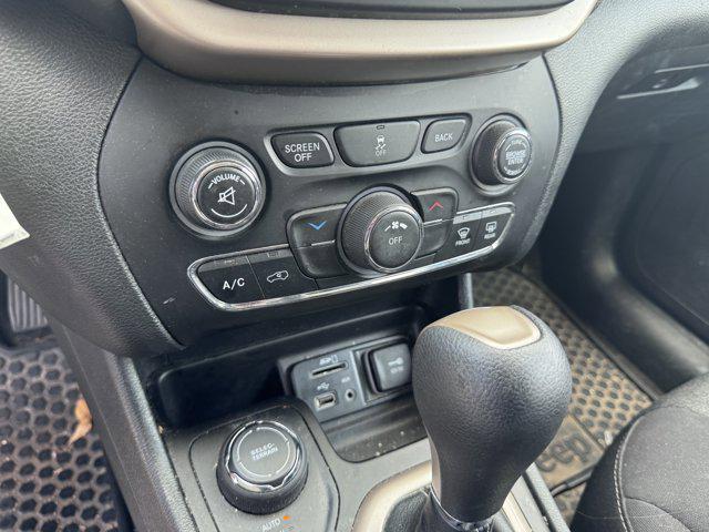 used 2017 Jeep Cherokee car, priced at $12,990