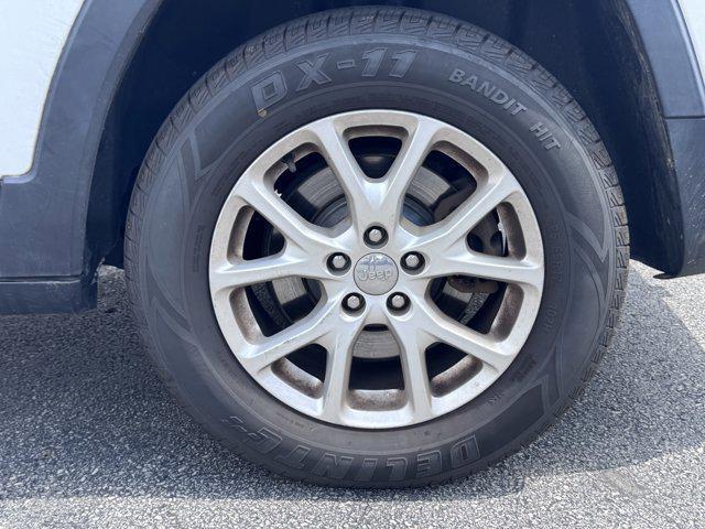 used 2017 Jeep Cherokee car, priced at $12,990