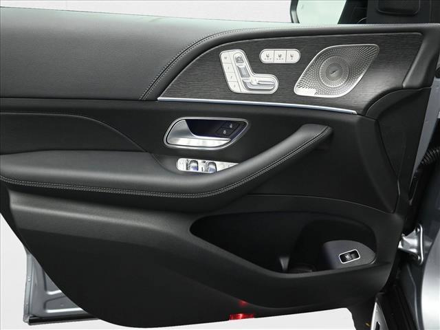 new 2026 Mercedes-Benz GLS 450 car, priced at $99,385