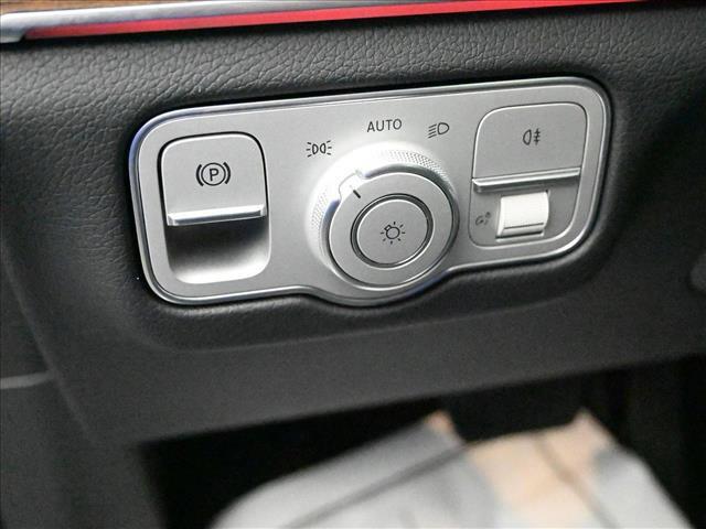 used 2025 Mercedes-Benz GLE 450e car, priced at $68,990