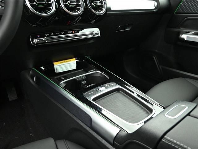 new 2025 Mercedes-Benz GLB 250 car, priced at $49,595